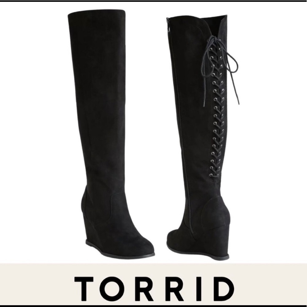 TORRID SIZE 8.5 WIDE WIDTH/ WIDE CALF BLACK LACE UP WEDGE KNEE HIGH BOOTS